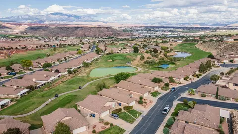 View/Area - 844 W Hampton Rd, Saint George, UT 84770 photo 5 of 7