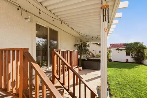 Exterior - 590 E Springhill Dr, Washington, UT 84780 photo 10 of 14