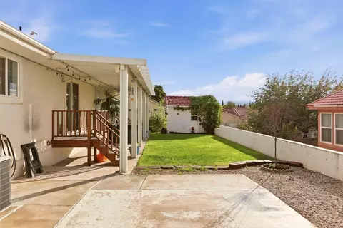 Exterior - 590 E Springhill Dr, Washington, UT 84780 photo 3 of 14