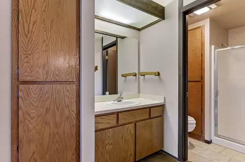 Bath - 407 S Vasels Rd #83, Brian Head, UT 84719 photo 2 of 3