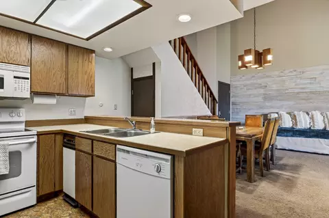 Kitchen - 407 S Vasels Rd #83, Brian Head, UT 84719 photo 2 of 3