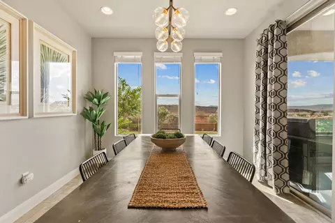 Dining - 980 N Casitas Hill Lp Lp, Washington, UT 84780 photo 2 of 2