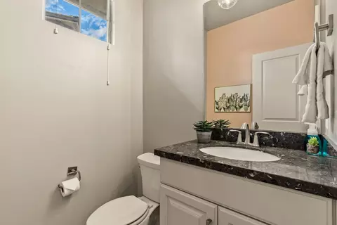 Bath - 980 N Casitas Hill Lp Lp, Washington, UT 84780 photo 3 of 7