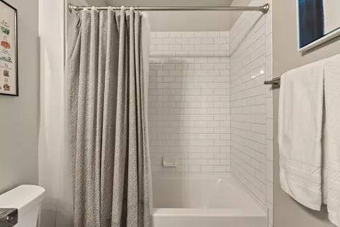Bath - 980 N Casitas Hill Lp Lp, Washington, UT 84780 photo 6 of 7