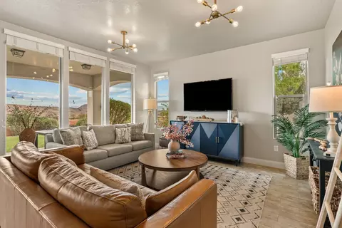 Living - 980 N Casitas Hill Lp Lp, Washington, UT 84780 photo 1 of 4