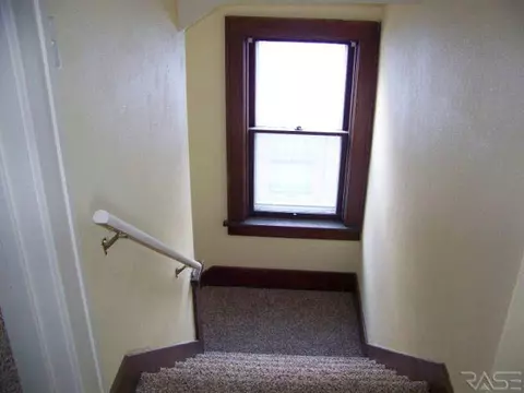 702 S Spring Ave, Sioux Falls, SD 57104 photo 12