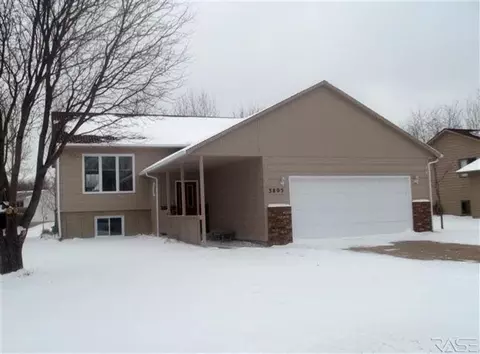 3805 E 36th St, Sioux Falls, SD 57103 photo 1