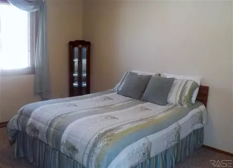 3805 E 36th St, Sioux Falls, SD 57103 photo 16