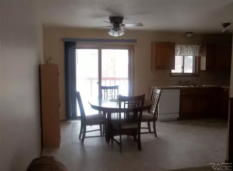 3805 E 36th St, Sioux Falls, SD 57103 photo 5