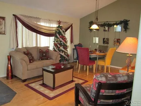 1115 NE 8th St, Madison, SD 57042 photo 3