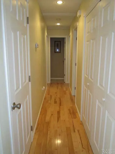1115 NE 8th St, Madison, SD 57042 photo 8