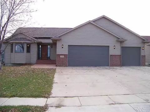 335 Ivy Rd, Tea, SD 57064 photo 1