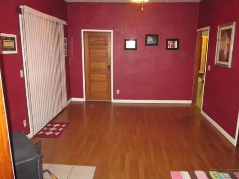 109 S Nebraska St, Davis, SD 57021 photo 3
