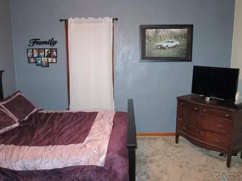 109 S Nebraska St, Davis, SD 57021 photo 9