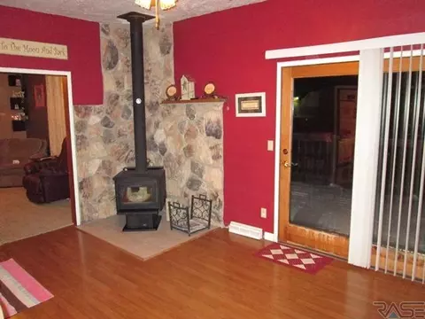 109 S Nebraska St, Davis, SD 57021 photo 4