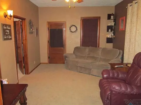 109 S Nebraska St, Davis, SD 57021 photo 5