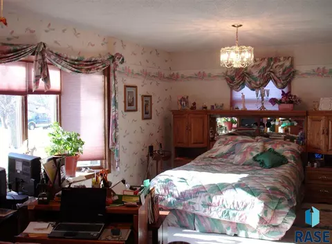 826 S Relanto St, Freeman, SD 57029 photo 29