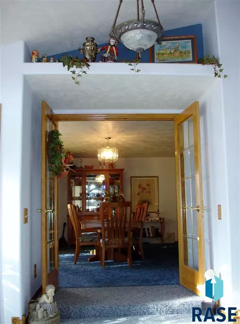 826 S Relanto St, Freeman, SD 57029 photo 23