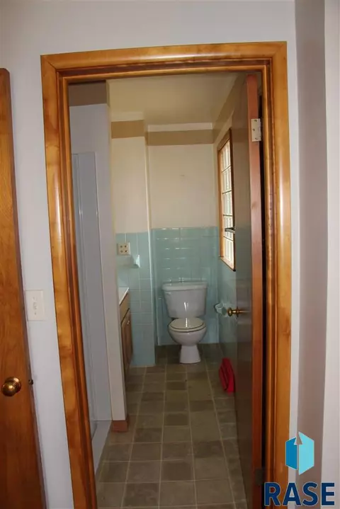 202 E 8th St, Dell Rapids, SD 57022 photo 33