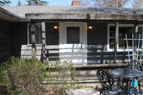 202 E 8th St, Dell Rapids, SD 57022 photo 13