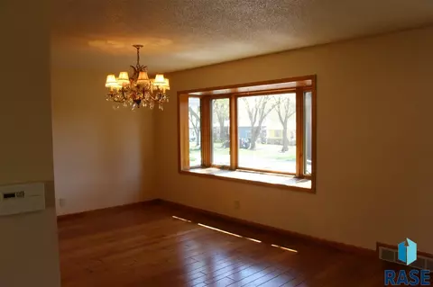 202 E 8th St, Dell Rapids, SD 57022 photo 24