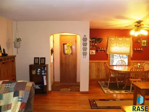 Undisclosed, Sioux Falls, SD 57103 photo 6
