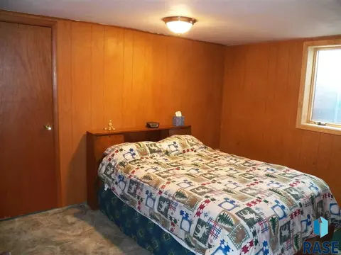 Undisclosed, Sioux Falls, SD 57103 photo 21