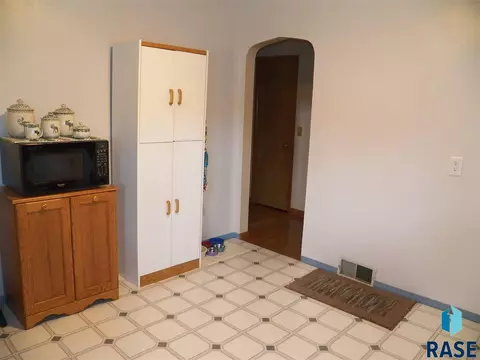 Undisclosed, Sioux Falls, SD 57103 photo 11