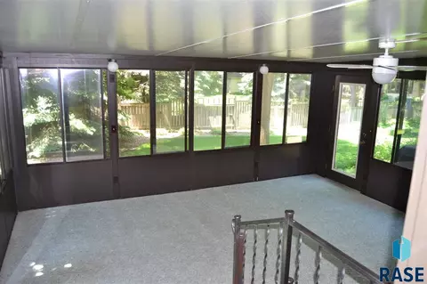 5005 S Pheasant Ln, Sioux Falls, SD 57108 photo 10