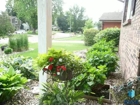 Undisclosed, Sioux Falls, SD 57103 photo 21