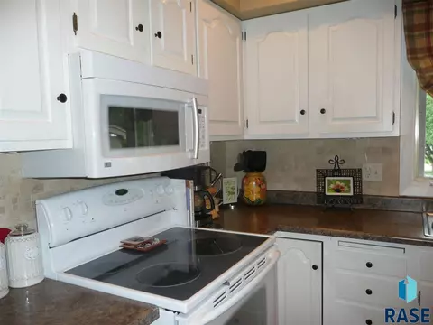 Undisclosed, Sioux Falls, SD 57103 photo 28