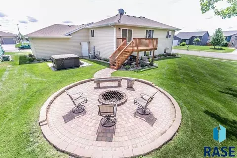 5609 S Sarmar Ave, Sioux Falls, SD 57106 photo 20
