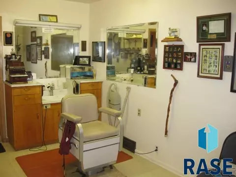 209 E 4th St, Dell Rapids, SD 57022 photo 13