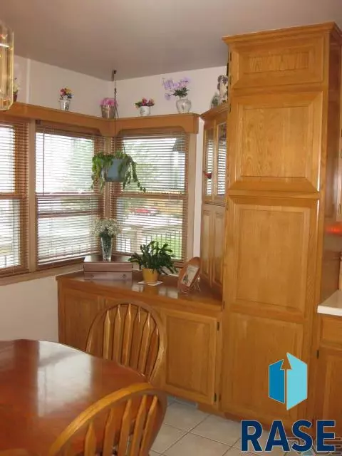 209 E 4th St, Dell Rapids, SD 57022 photo 7