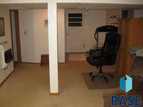 209 E 4th St, Dell Rapids, SD 57022 photo 20