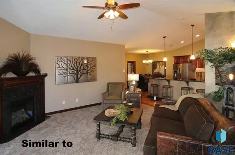 5605 Eastbridge Pl, Sioux Falls, SD 57110 photo 6