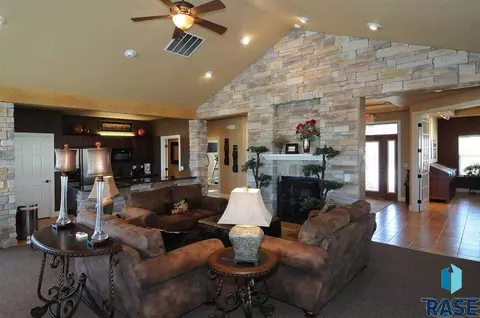5605 Eastbridge Pl, Sioux Falls, SD 57110 photo 33