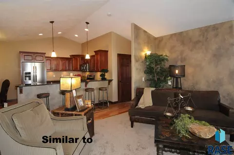 5605 Eastbridge Pl, Sioux Falls, SD 57110 photo 8