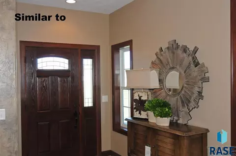 5605 Eastbridge Pl, Sioux Falls, SD 57110 photo 5