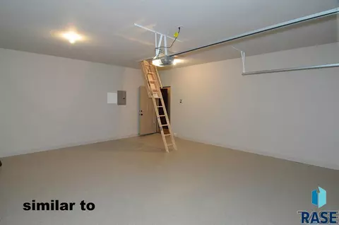 5605 Eastbridge Pl, Sioux Falls, SD 57110 photo 24
