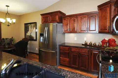 5605 Eastbridge Pl, Sioux Falls, SD 57110 photo 14