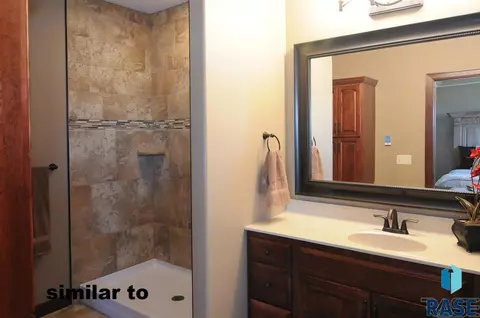5605 Eastbridge Pl, Sioux Falls, SD 57110 photo 18