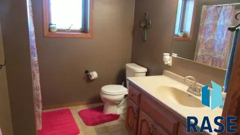 47138 244th St, Dell Rapids, SD 57022 photo 7
