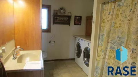 47138 244th St, Dell Rapids, SD 57022 photo 11
