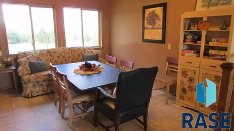 47138 244th St, Dell Rapids, SD 57022 photo 10