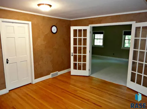 520 E Park Dr, Sioux Falls, SD 57105 photo 12