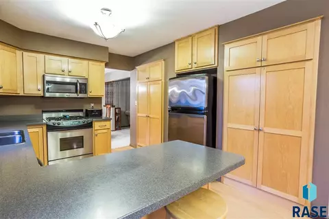 2204 E 51st St, Sioux Falls, SD 57103 photo 8