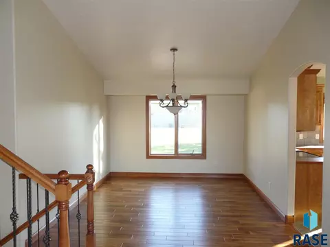 4301 E Aster Cir, Sioux Falls, SD 57103 photo 11