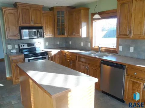 4301 E Aster Cir, Sioux Falls, SD 57103 photo 3