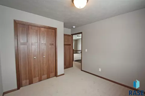 2913 S Gerbera Ave, Sioux Falls, SD 57106 photo 13